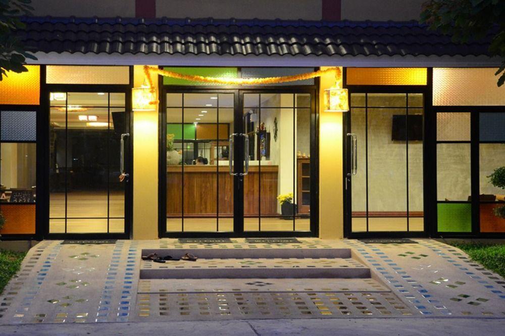 Boonme Heritage Phitsanulok Exteriör bild
